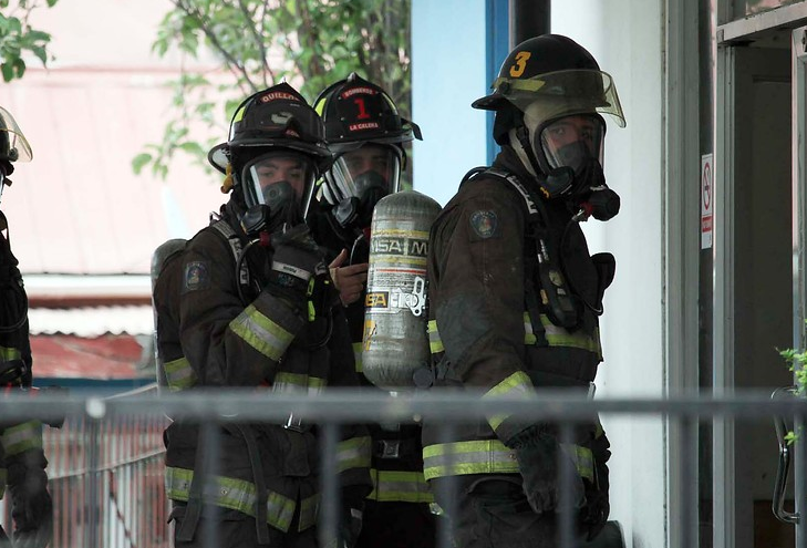 500 alumnos y funcionarios de liceo artístico de Quilpué fueron evacuados por fuga de gas