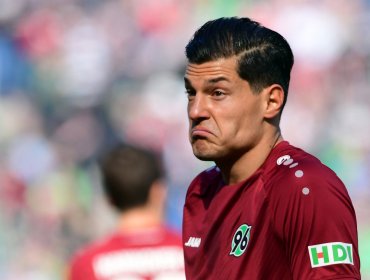 Miiko Albornoz fue expulsado en triunfo del Hannover 96 por la 2. Bundesliga