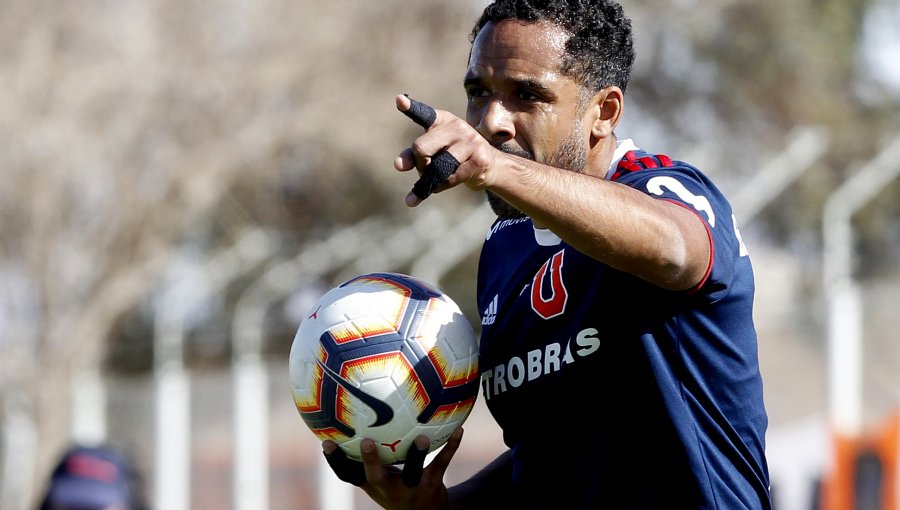 Beausejour ofuscado tras caída ante Colo Colo: "Lo normal es estar molesto"