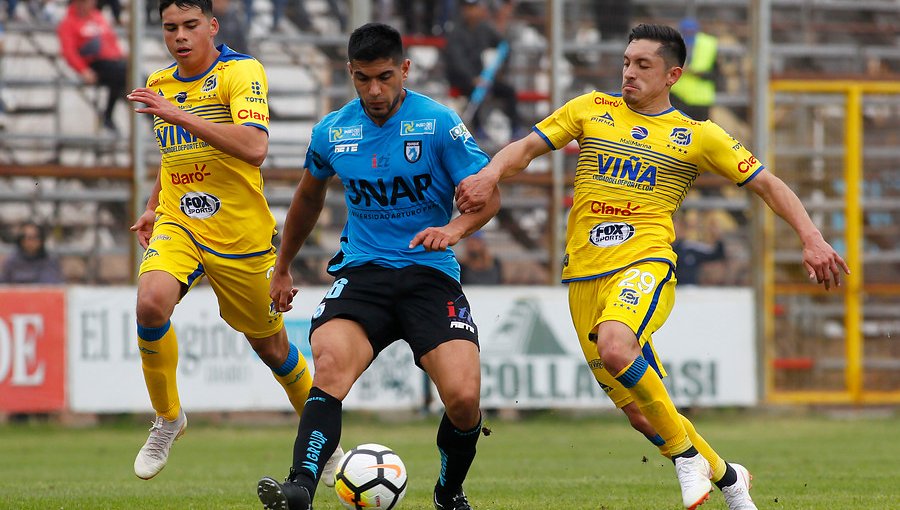 Iquique y Everton chocan en duelo clave por la permanencia en Primera A