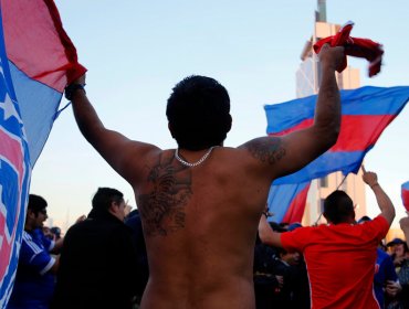 Pelea entre hinchas de Universidad de Chile termina con uno muerto en Renca