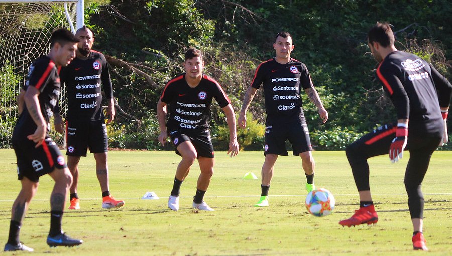 Bravo, Vidal y Medel trabajaron juntos y serían titulares ante Colombia