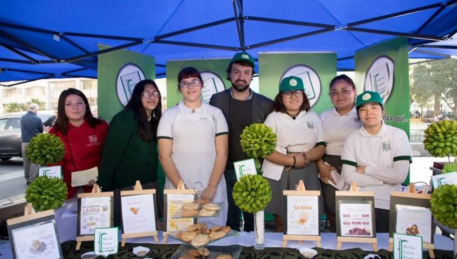 Establecimientos educacionales de Valparaíso reafirman su compromiso con el medio ambiente