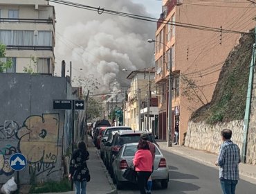 Incendio consumió inmueble del Hogar de Cristo en Viña del Mar: menores fueron evacuados