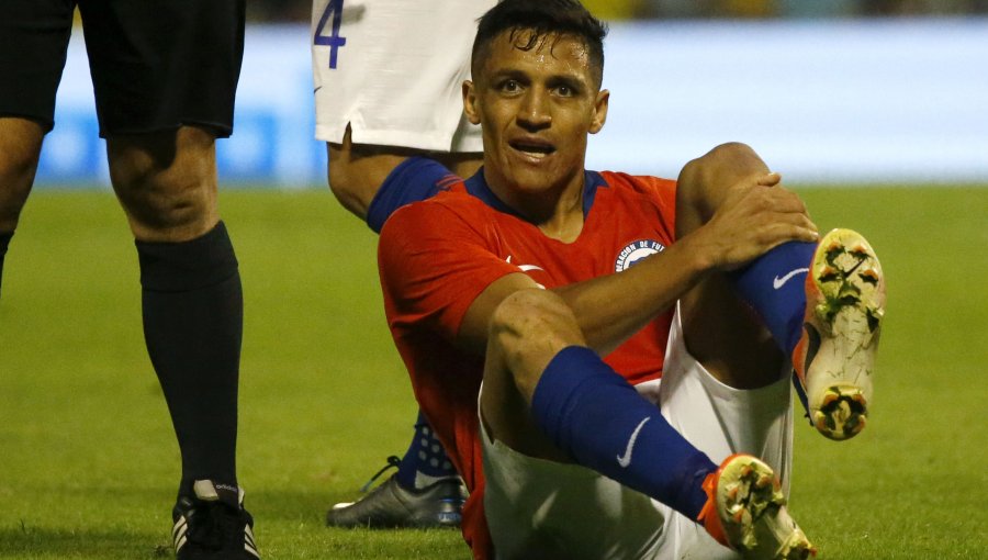 Sánchez no jugará contra Guinea y sería liberado de la Roja por lesión