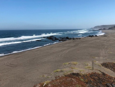 Bienes Nacionales establece que acceso a playa Mónaco de Pichilemu debe ser vehicular