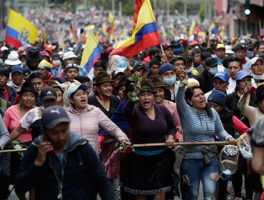 Gobierno e indígenas llegaron a acuerdo y levantaron las protestas en Ecuador: se derogó cuestionado decreto