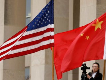 Estados Unidos reconoce "acuerdo básico" con China y mantiene amenaza de más aranceles