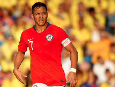 Alexis Sánchez será examinado por el doctor que operó a Arturo Vidal y Claudio Bravo