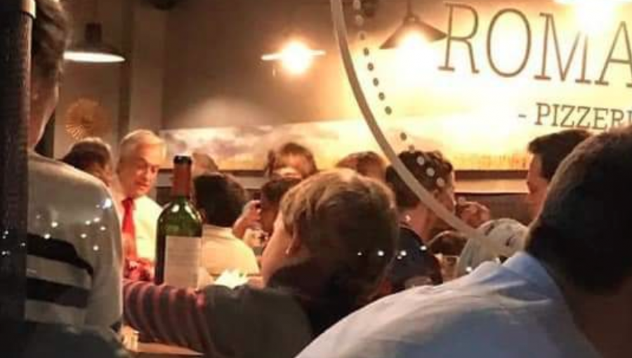 Imágenes del presidente Piñera en pizzería de Vitacura genera molestia en redes sociales
