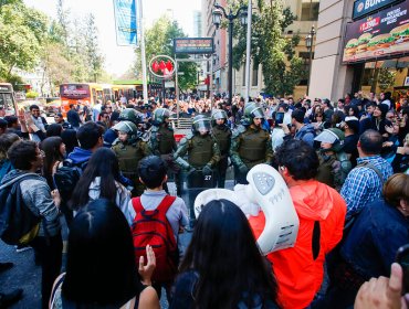 Metro de Santiago anunció que la red estará cerrada durante todo el fin de semana por graves daños