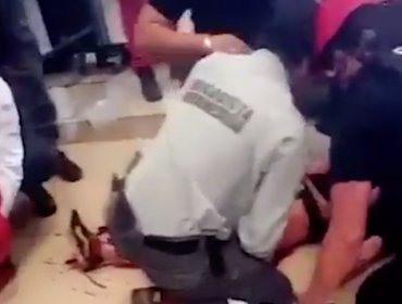 Video muestra a escolar siendo baleada con perdigones por Carabineros en Estación Central