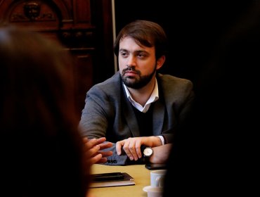 Jorge Sharp: "Creo que estamos en la antesala de una profunda crisis política en Chile"