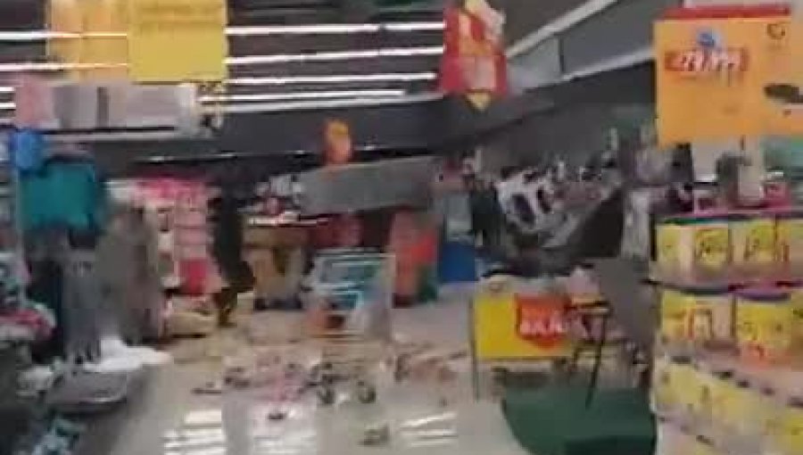 Saqueo masivo en Supermercado Líder de 15 norte en Viña del Mar