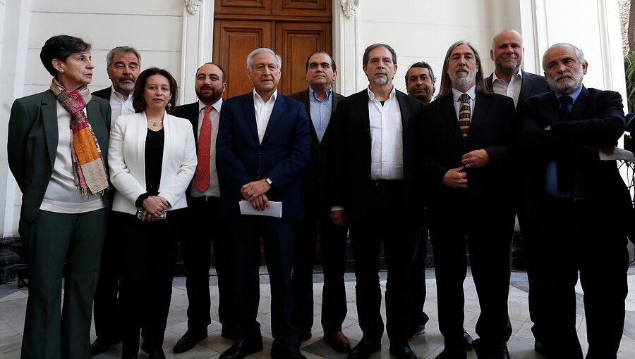 Ex Nueva Mayoría asegura: "Se terminó el pacto de gobernabilidad que suscribimos en el 90"