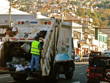 Municipio advierte que el retiro de aseo domiciliario estará funcionando con "algunas dificultades" en Valparaíso