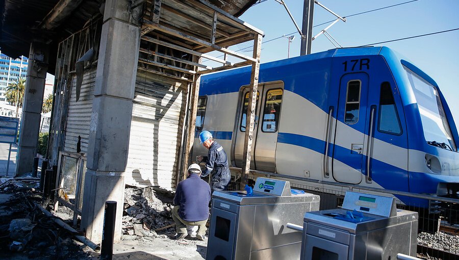 Estos son los horarios de las últimas salidas de Metro Valparaíso entre Limache y Puerto