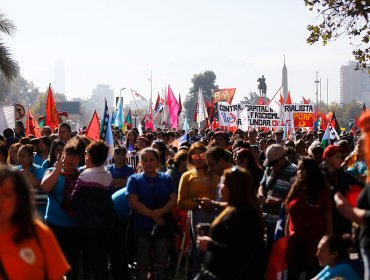 Más de 100 organizaciones convocan a huelga general para este miércoles 23 y jueves 24 en Chile