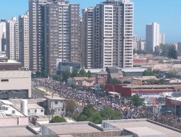 Cerca de 5 mil personas se manifiestan en Viña del Mar exigiendo "salud oportuna y digna para todos"