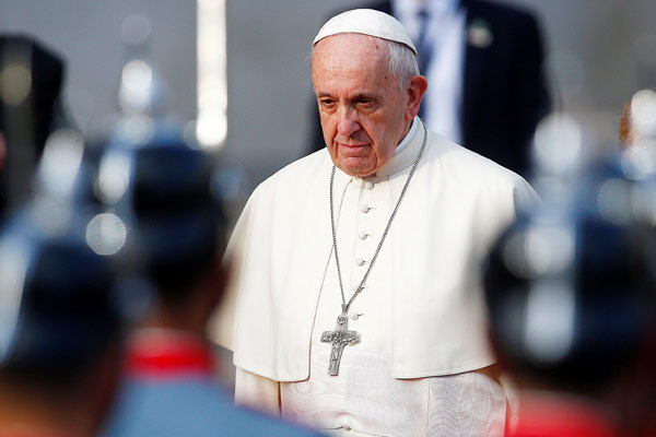 Papa Francisco manifestó su preocupación por lo que ocurre en Chile y pidió "fin a violentas manifestaciones"