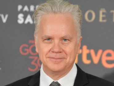 Actor Tim Robbins a Piñera: "Esto no es una 'guerra'. Esto se llama protesta"