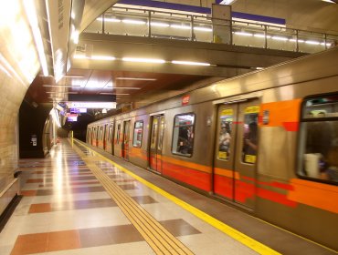 Metro de Santiago sumará al servicio un tramo de Línea 4 desde el próximo lunes