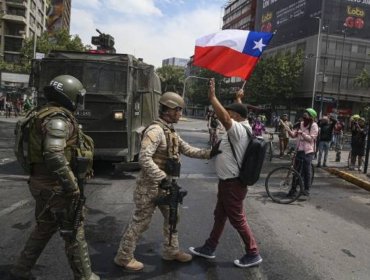 Misión anunciada por Michelle Bachelet llegará este lunes y estará casi un mes en Chile