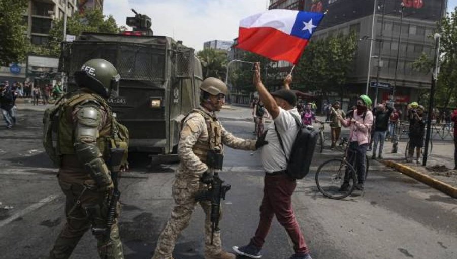 Misión anunciada por Michelle Bachelet llegará este lunes y estará casi un mes en Chile