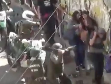 Carabineros investiga video que muestra golpiza a un grupo de jóvenes en Valparaíso