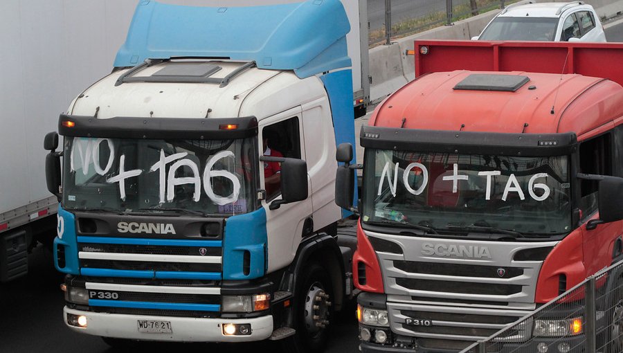 Camioneros advierten que llegarán a La Moneda en caso de no tener respuestas concretas del Gobierno