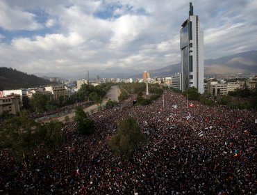 La "Marcha más grande de Chile" congregó a más de un millón de personas en el centro de Santiago