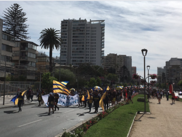 Hinchas de Everton y U. de Chile se unen para manifestarse en Viña del Mar