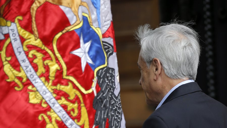 Apoyo a Piñera se desploma y llega al 14%, el más bajo desde el retorno a la democracia