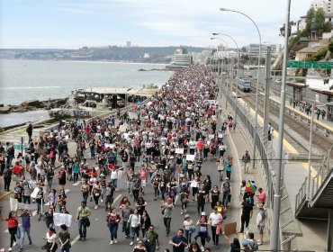 [VIDEOS] Marea de 100 mil personas se manifiesta por Av. España camino al Congreso Nacional