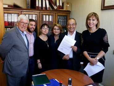 Diputados PPD presentan reforma para convocar a un plebiscito y crear una nueva Constitución