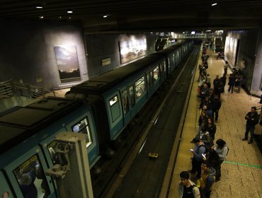 Por incidentes, Metro de Santiago decidió finalizar todo el servicio de su red