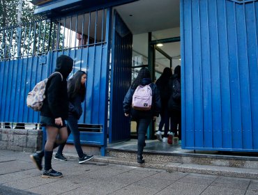 Sólo Santiago, La Florida, Providencia y Maipú no tendrán clases en la región Metropolitana