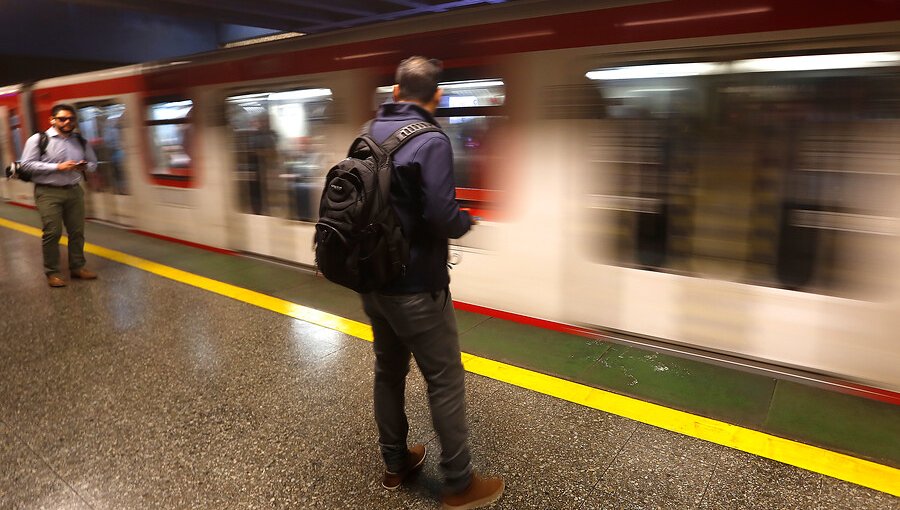 Línea 4 del Metro de Santiago vuelve a operar con 10 de sus estaciones habilitadas