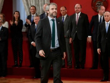 Ministro Blumel: "Pretender que en una semana vamos a tener las mejores respuestas sería un error"