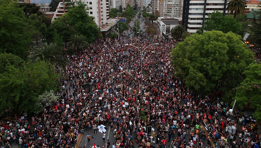 Actores chilenos iniciaron campaña para promover las manifestaciones pacíficas