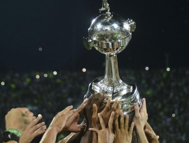 Pese a crisis, Gobierno ratifica a Santiago como sede de la final de Copa Libertadores