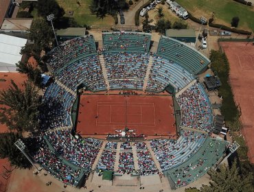 Ministra del Deporte puso en duda la realización del ATP de Santiago 2020