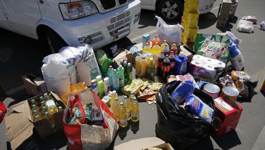 Ocho saqueadores son detenidos con línea blanca, muebles y mercadería en su casa