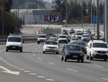 Más de 80 mil vehículos han salido de santiago en este feriado