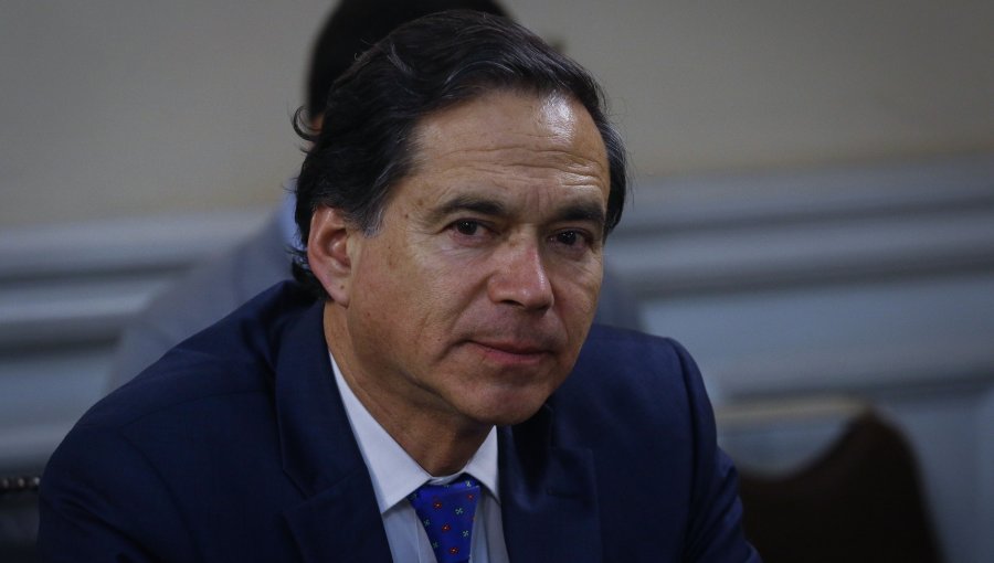 Incendio afectó a oficina del diputado Iván Norambuena en Cañete
