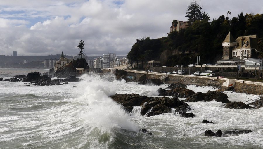 Marejadas afectan este sábado costas del litoral central: llaman al autocuidado