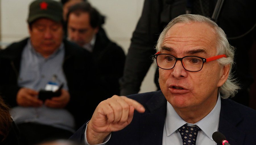 Piden que ex ministro Andrés Chadwick sea imputado por el caso Catrillanca