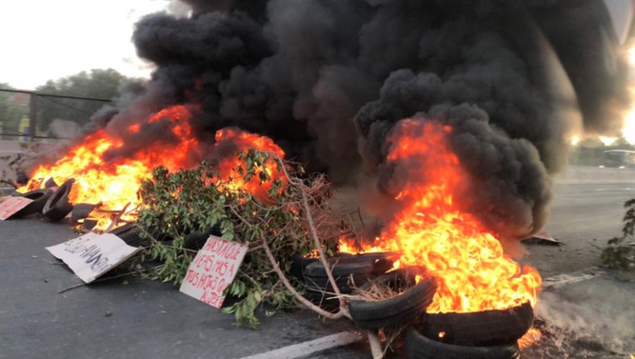 Tránsito en la ruta 68 estuvo suspendido hacia Santiago por instalación de barricadas