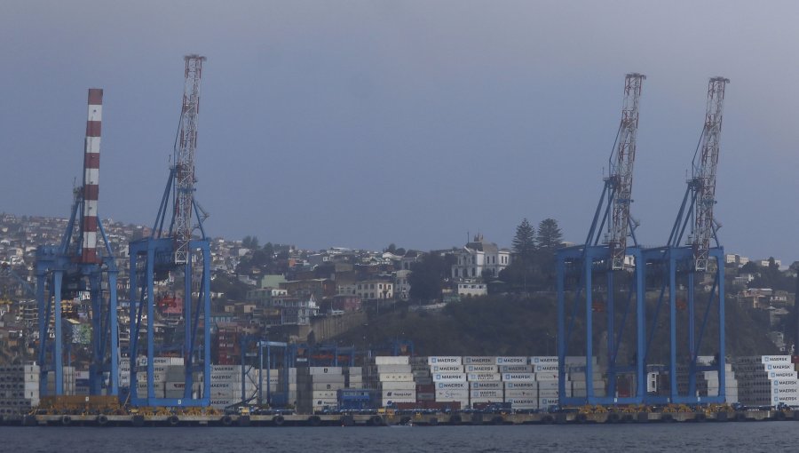 Jaime Perry propone que Valparaíso se transforme en "Zona Franca": "Disminuirá el desempleo, aumentará la inversión y los ingresos municipales"