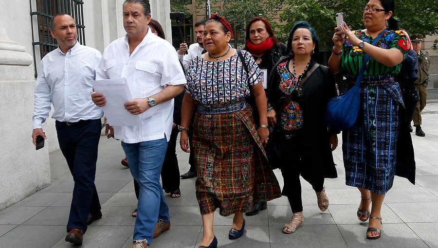 Rigoberta Menchú, premio Nobel de la Paz: "Nos encontramos en Chile con cosas que no existían"